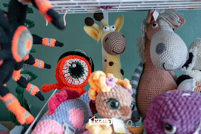Крафтові іграшки на благодійній “Крафтовій здибанці” у Кривому Розі