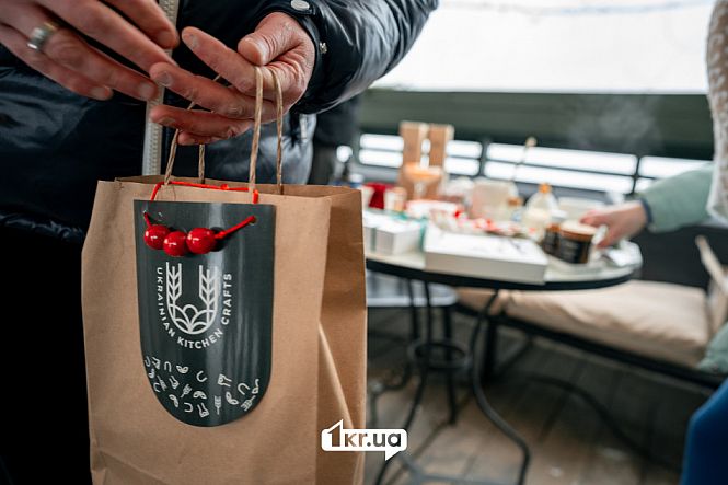 Крафтові вироби на благодійній “Крафтовій здибанці” у Кривому Розі