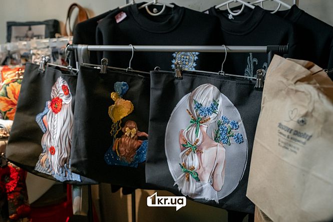 Крафтові вироби на благодійній “Крафтовій здибанці” у Кривому Розі
