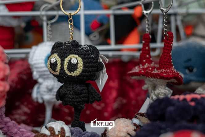 Крафтові вироби на благодійній “Крафтовій здибанці” у Кривому Розі