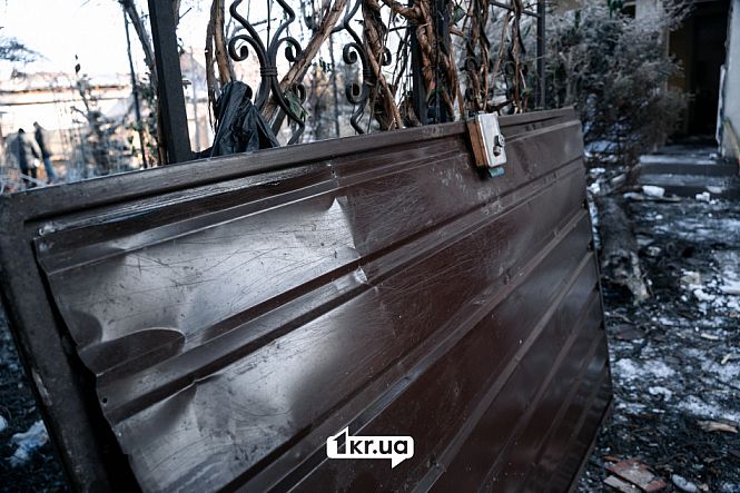 Наслідки ракетного удару по житловому будинку в Кривому Розі