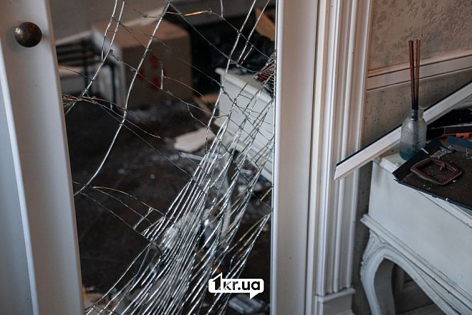 Наслідки нічного обстрілу Кривого Рогу — житловий сектор