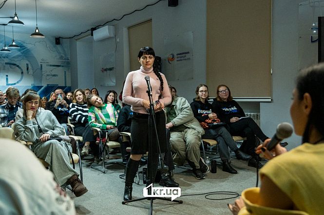 питання з зали на дискусії