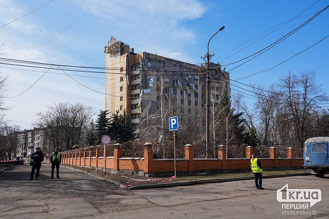 наслідки влучання по готелю Дружба