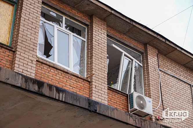 вибиті віконні рами від ударної хвилі