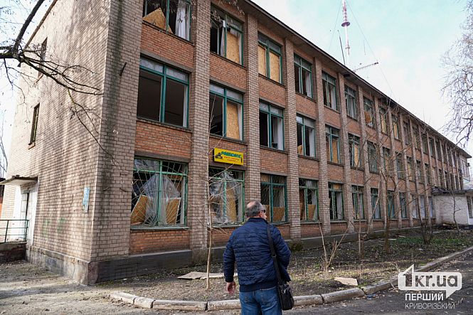 пошкоджена радіошкола внаслідок атаки