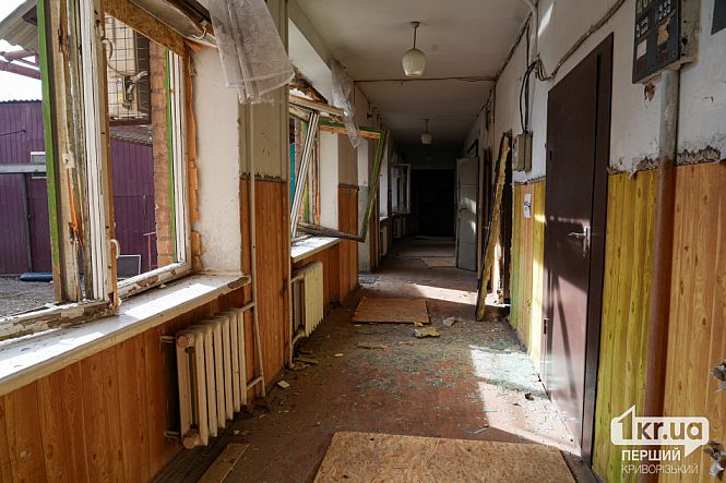 руйнування в навчальному закладі