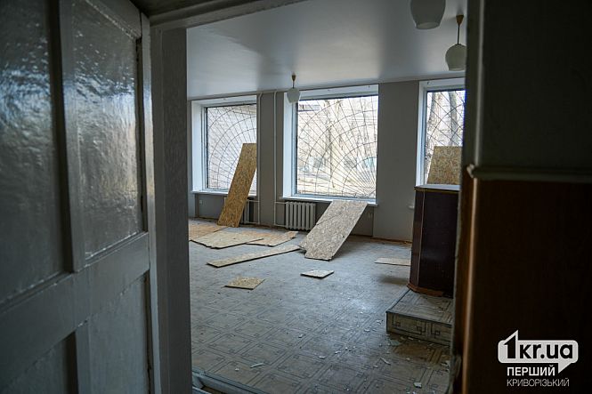 руйнування в навчальному закладі від атаки росії