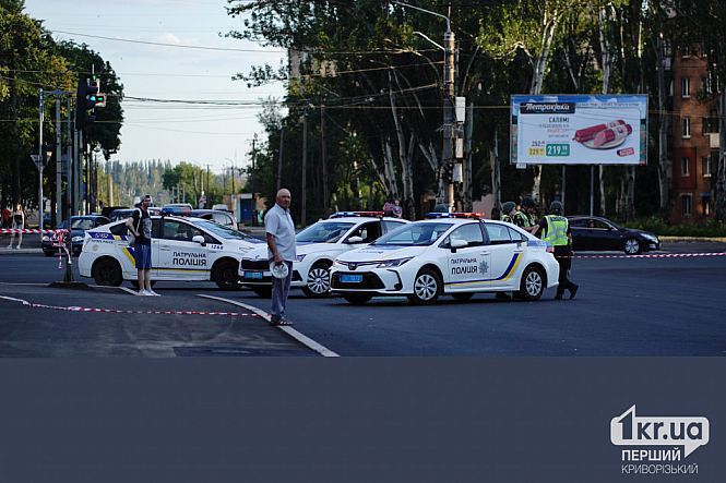патрульная полиция на месте удара 
