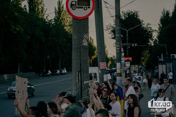 мирный протест против принятия закона №12414