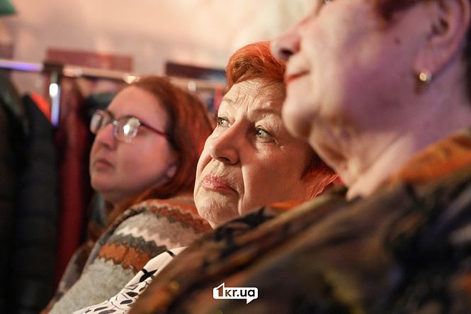 зрители чтение стихов 