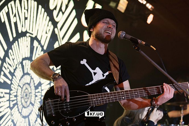 бас-гитарист «Жадан и собаки»