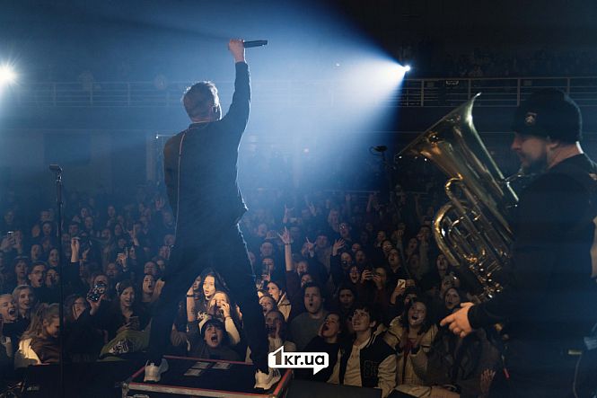лидер группы «Жадан и собаки» фанаты концерт