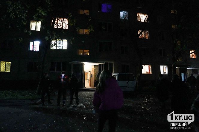 зруйнована п'ятиповерхівка від атаки рф