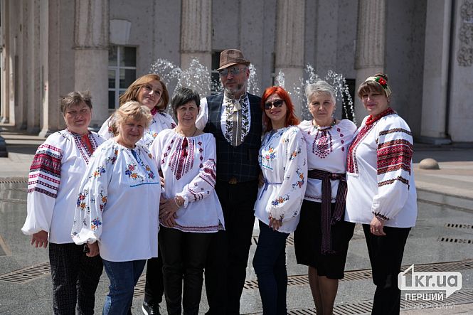 криворожане в вышиванках день вышиванки