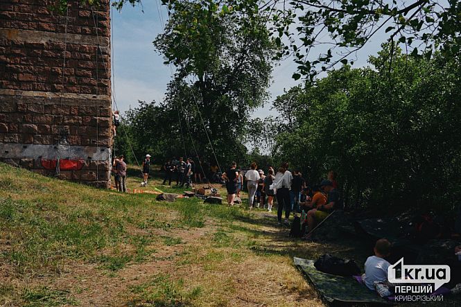 криворожане спорт Красный мост скалолазание