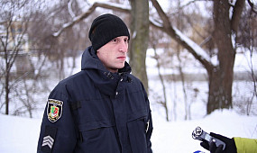 Поліція Кривого Рогу: патрульний врятував кількох потопаючих | 1kr.ua