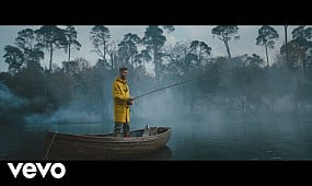 Calvin Harris, Rag'n'Bone Man - Giant (Official Video)